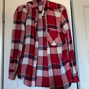 ☀️2/$15 SALE☀️ Garage Red Flannel